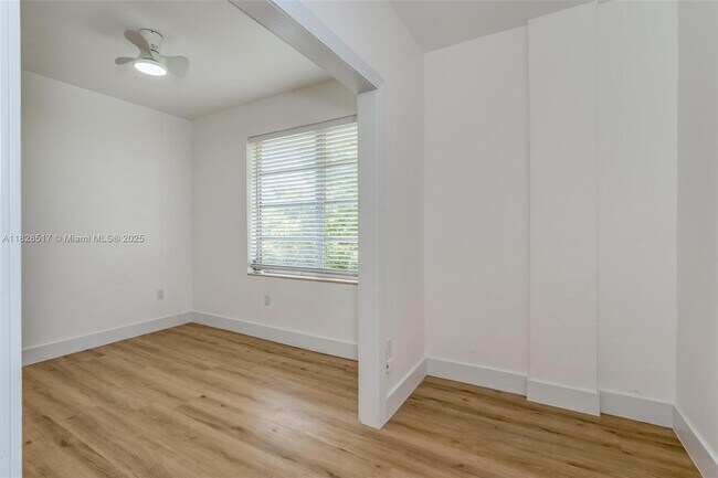Building Photo - 1751 Washington Ave