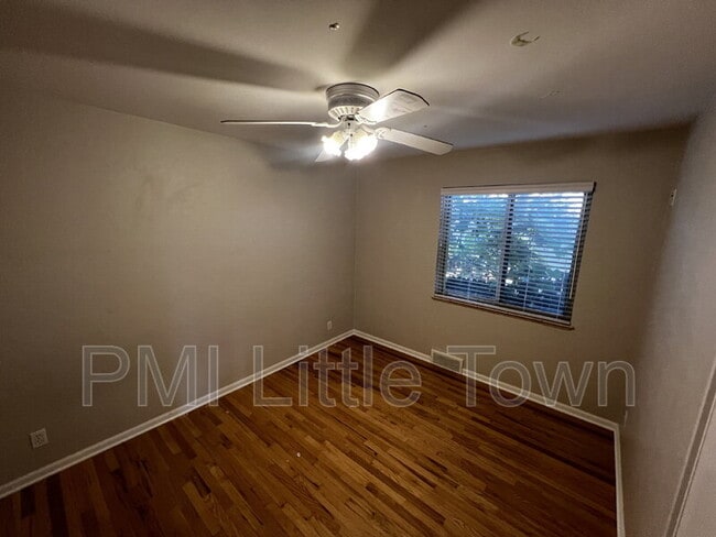 Building Photo - 2487 S Corona St