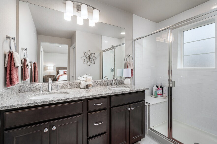 Building Photo - 1643 Rose Quartz Hts