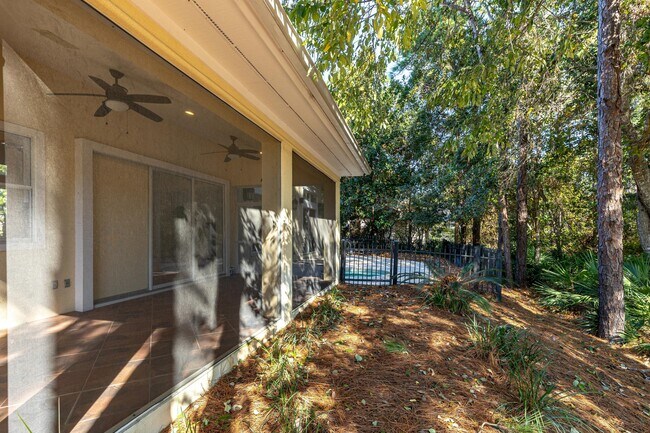 Building Photo - 2928 Pine Valley Dr