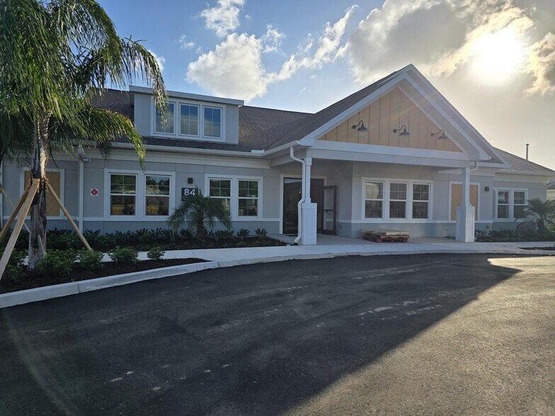 Building Photo - 84 San Filippo Dr SE