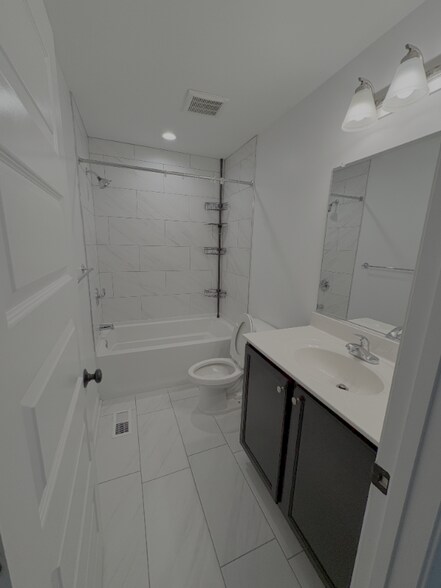 Building Photo - 2812 Church St