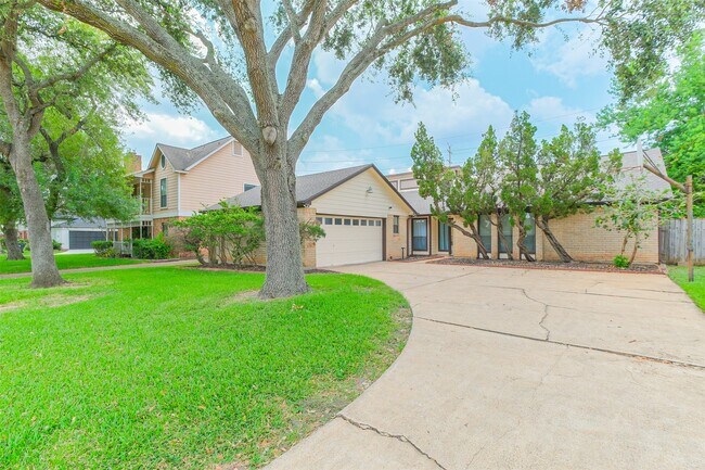 Primary Photo - 2815 Arrowhead Dr