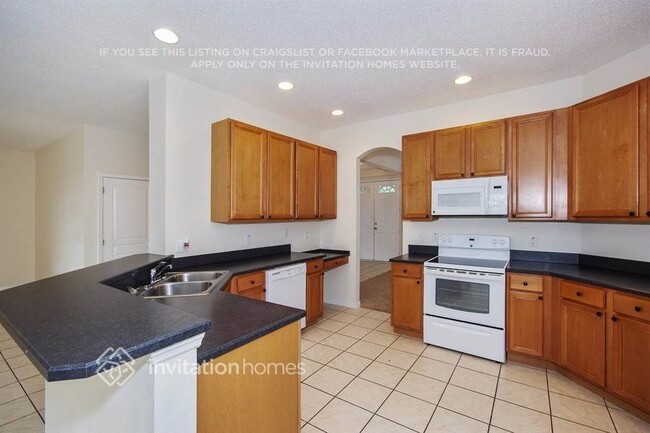 Building Photo - 6544 Bayboro Ct