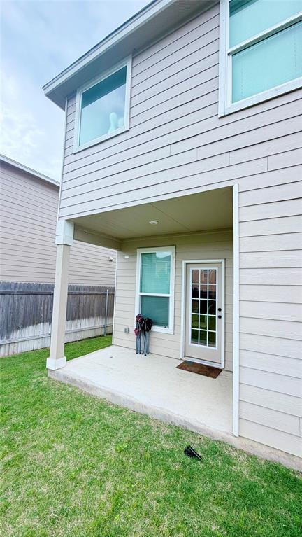 Building Photo - 1009 Brambles Dr