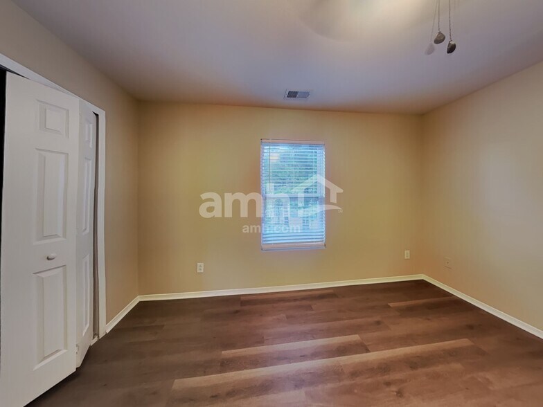 Building Photo - 1717 Cabarrus Crossing Dr