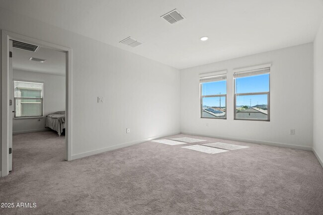 Building Photo - 3023 W Bent Tree Dr