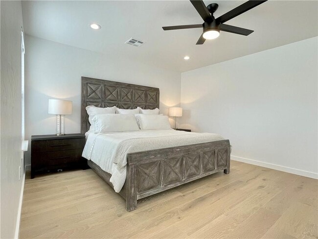 Building Photo - Charming 3-Bed Oasis in Central OKC