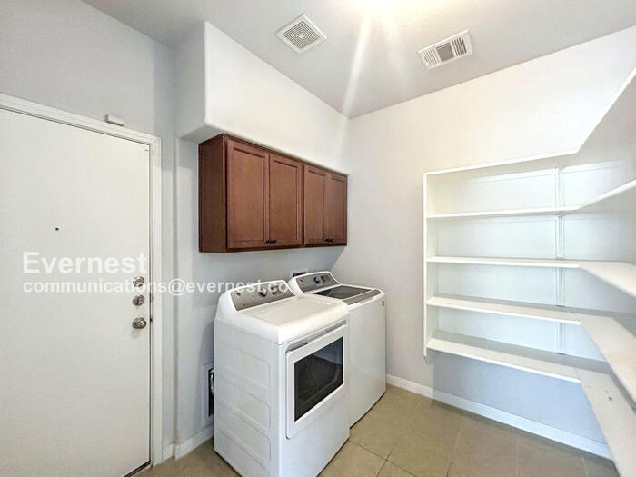 Building Photo - 817 Noatak Trail