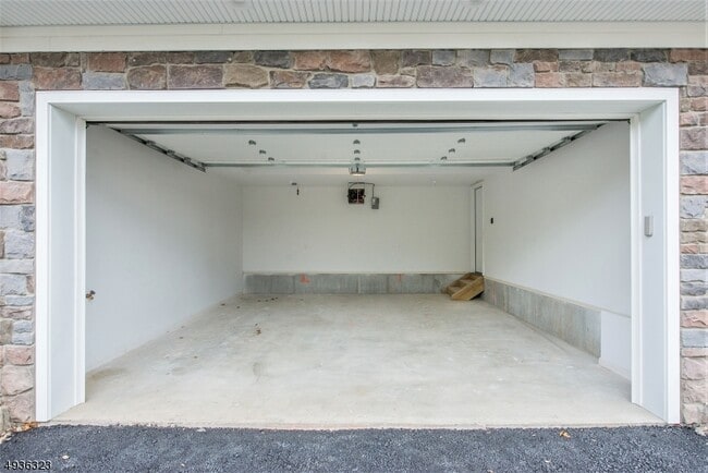 Building Photo - 123 South St