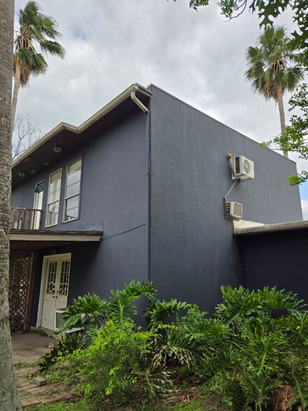 Building Photo - 313 Bolivar Ave