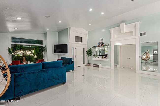 Building Photo - 12528 N 78th St