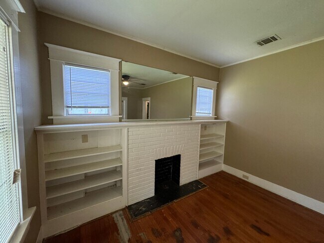 Building Photo - 3516 Alexander Ave