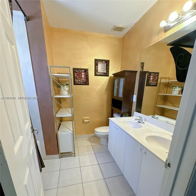 Building Photo - 14170 SW 260th St