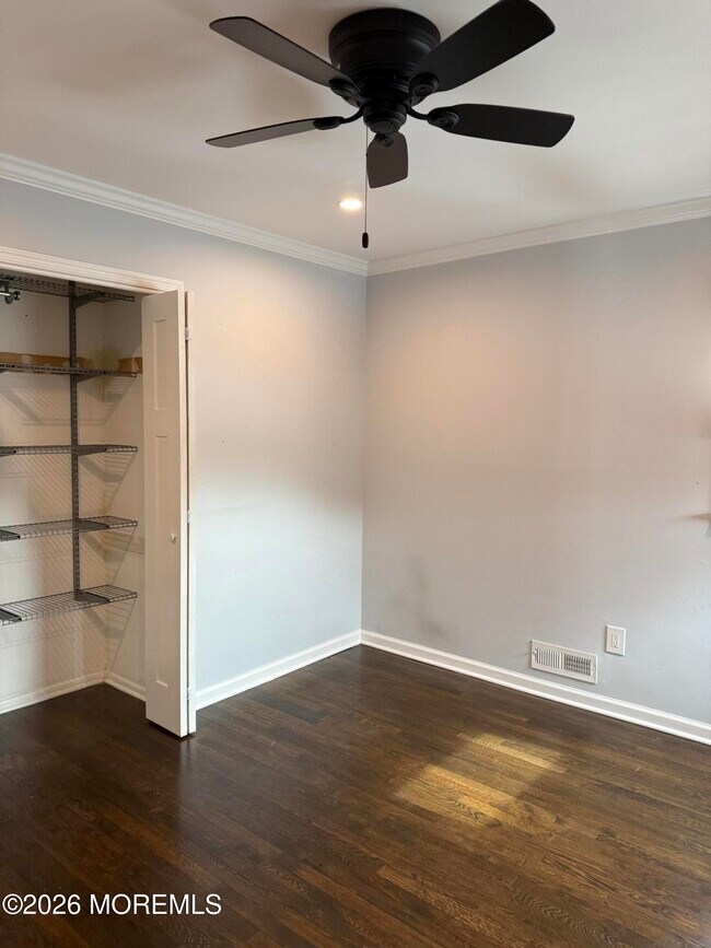 Building Photo - 35 Arno St