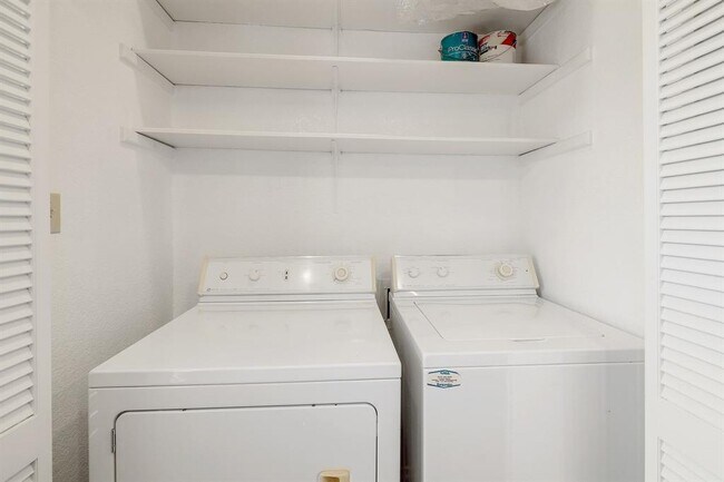 Building Photo - 8200 Neely Dr