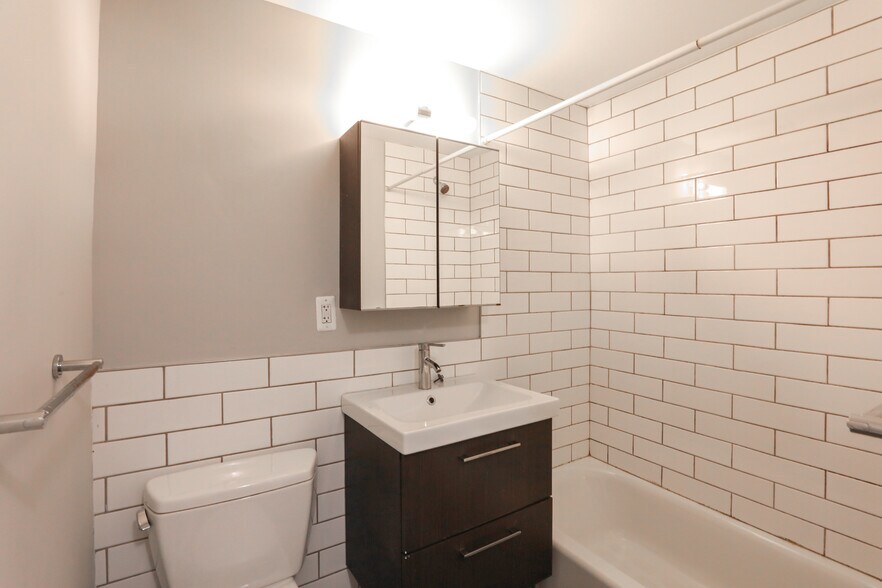 Building Photo - 2315 15th St NW