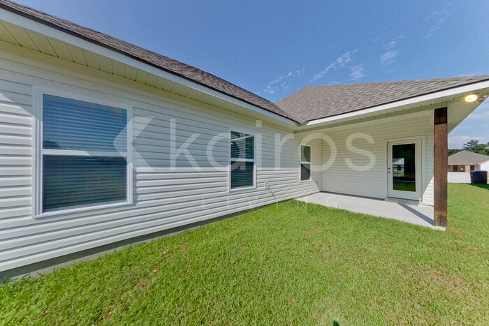 Building Photo - 7936 S Hendrick Dr