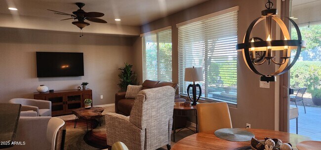 Building Photo - 27244 W Potter Dr