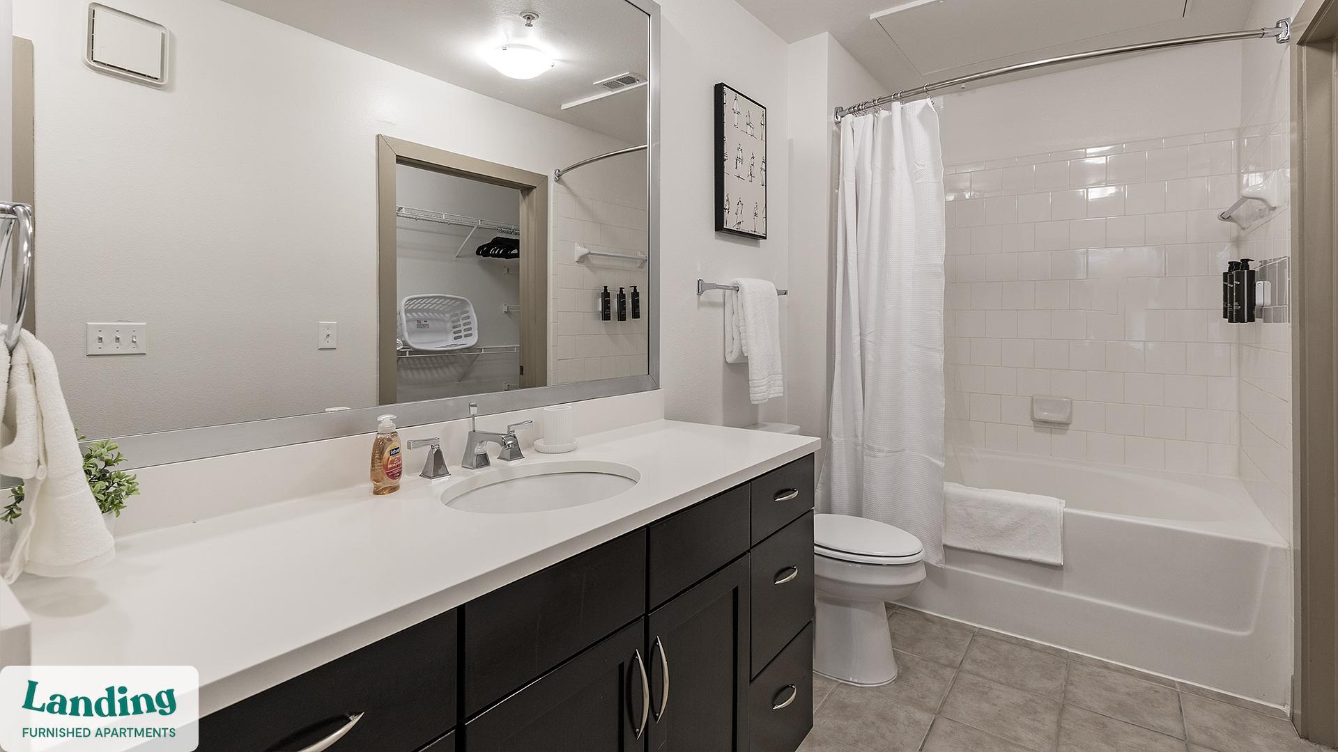 Building Photo - 5005 Galleria Dr