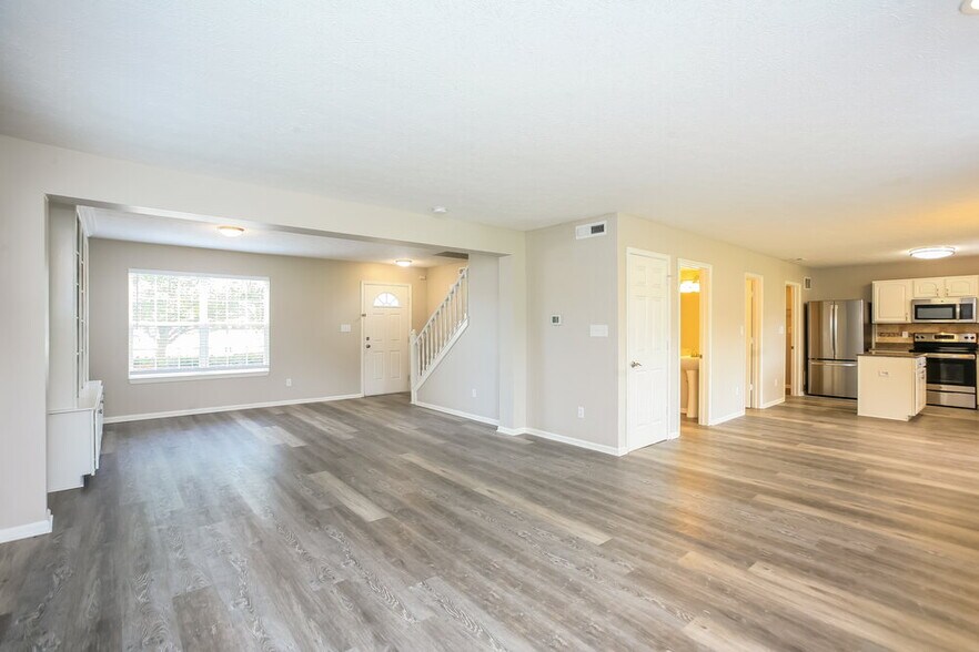 Building Photo - 16722 Maraschino Dr