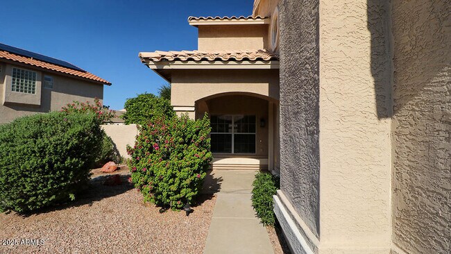 Building Photo - 7861 W Kerry Ln