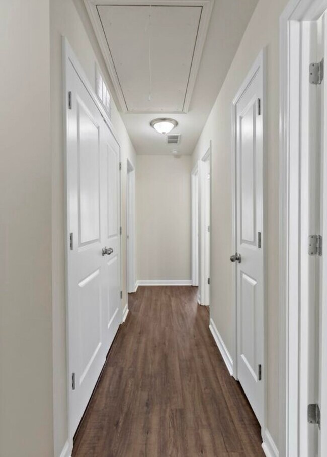 Building Photo - 2326 McCampbell Wells Way