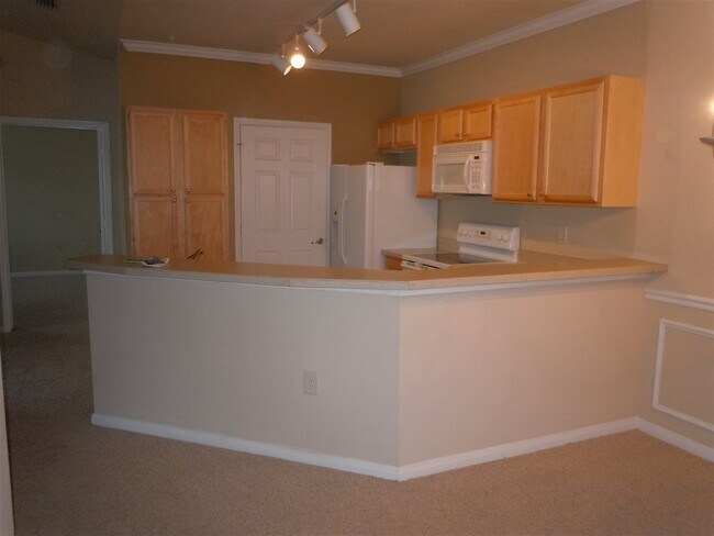 Building Photo - 130 Old Town Pkwy