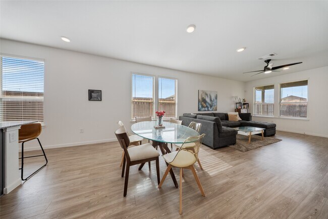 Building Photo - 21126 Coral Blossom Ln