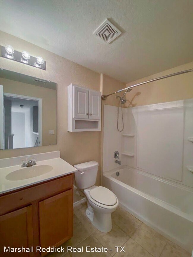 Building Photo - 4 br, 2.5 bath House - 10334 Castello Cyn