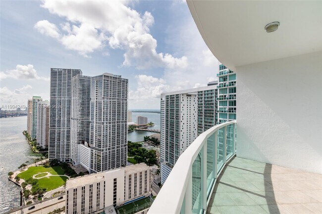 Building Photo - 31 SE 5th St