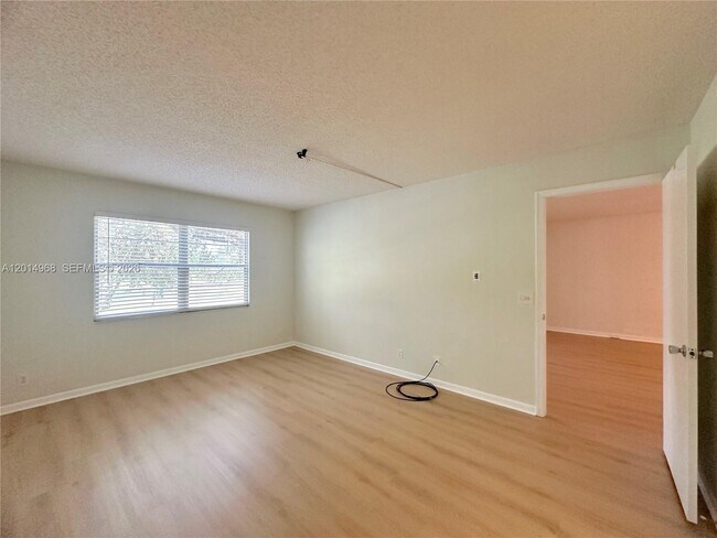 Building Photo - 1151 SW 128th Terrace