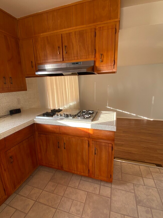 Building Photo - 3133 Ocean Blvd