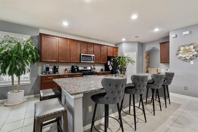 Building Photo - 24335 Kee Cresta Ct