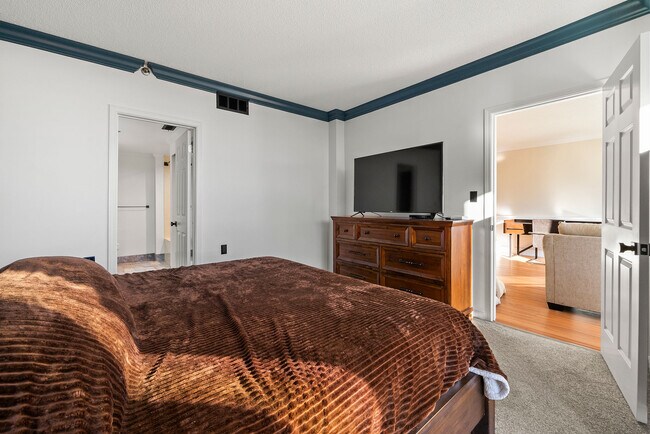 master bedroom - 1130 Piedmont Ave NE