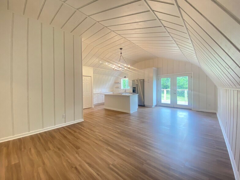 Building Photo - 5536 Buck Mountain Rd