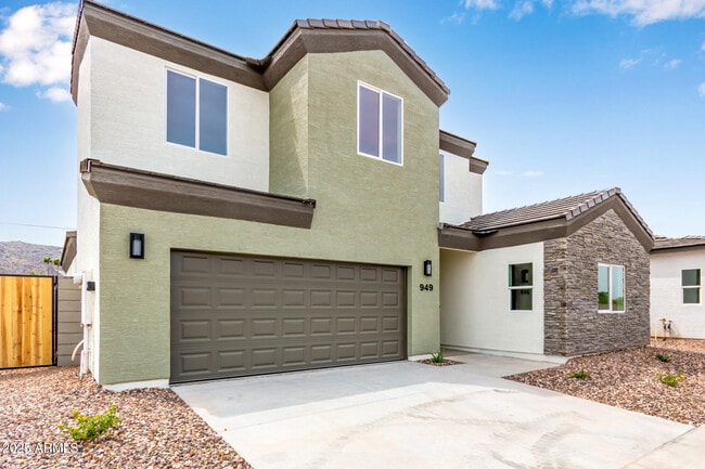 Building Photo - 949 E Desert Ln