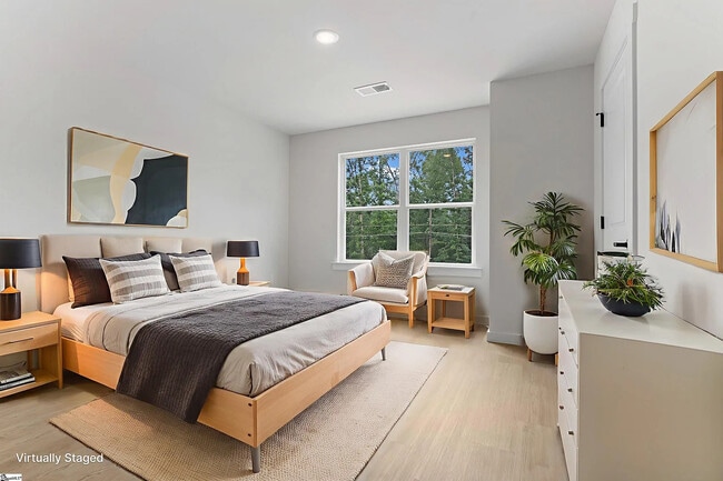 Building Photo - 18 Catawba Ave