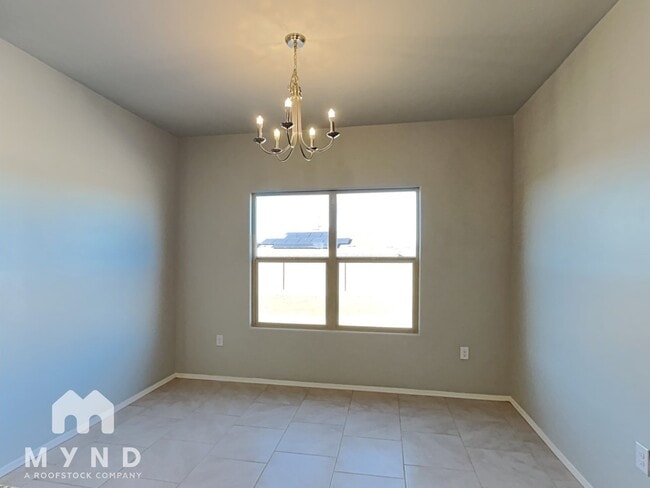 Building Photo - 7470 W Corona Rd