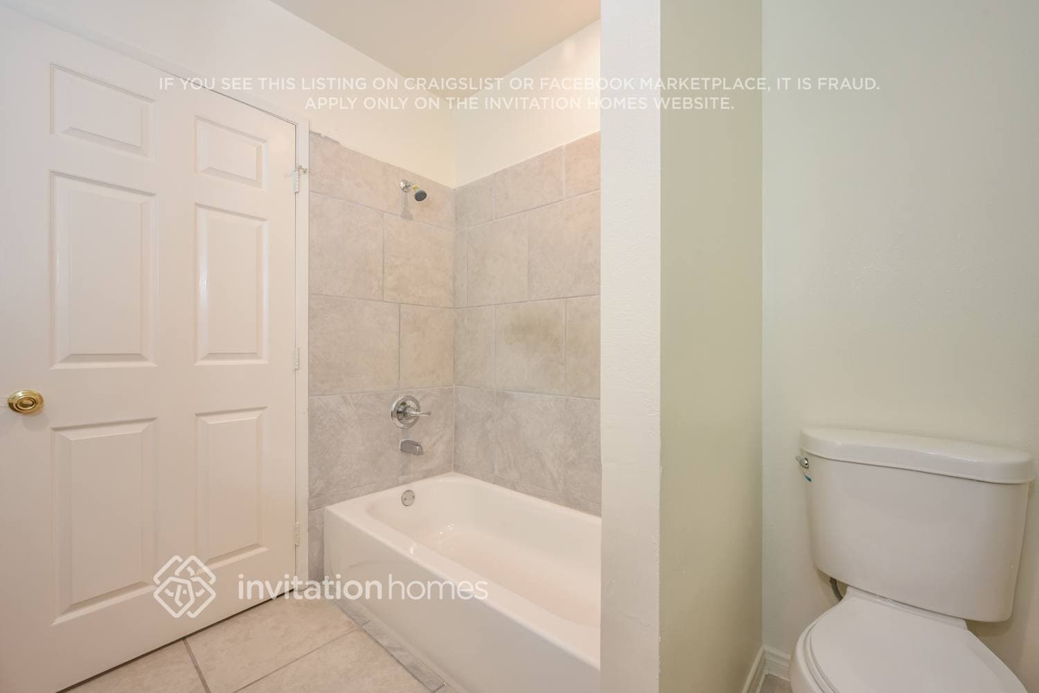 Building Photo - 2112 N Screenland Dr