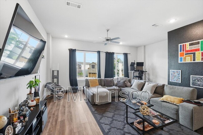 Building Photo - 8132 Bromley Dr