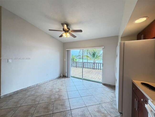 Building Photo - 11760 SW 123rd Ave