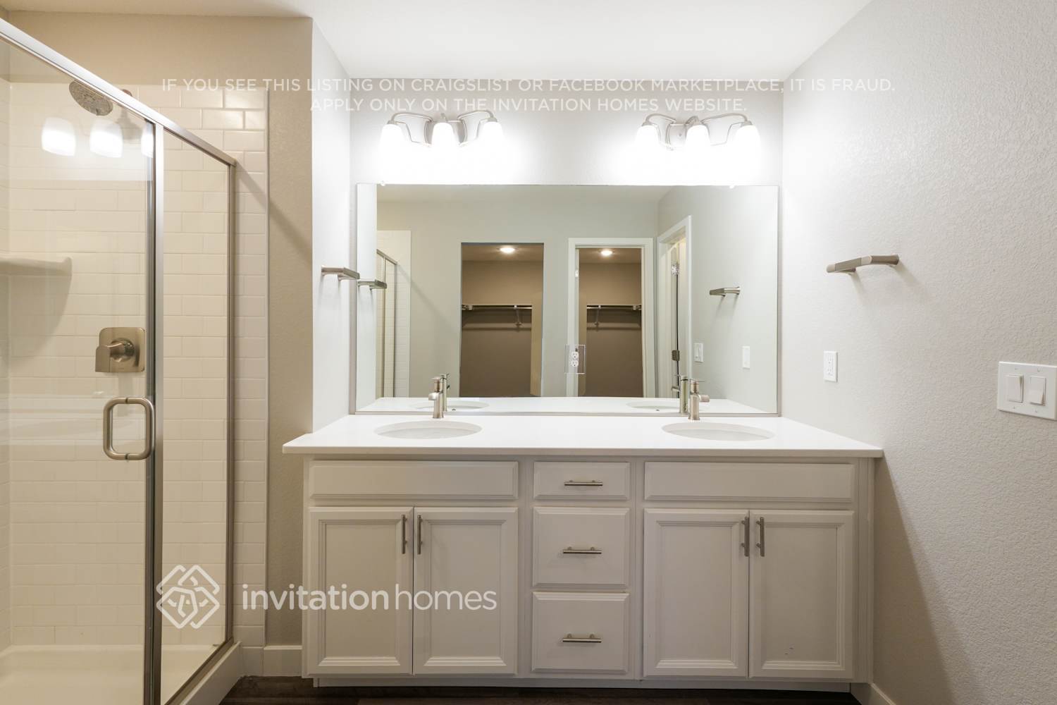 Building Photo - 11277 House Finch Ln