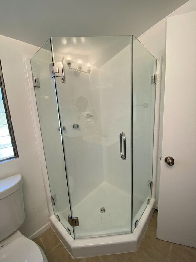 Building Photo - w651