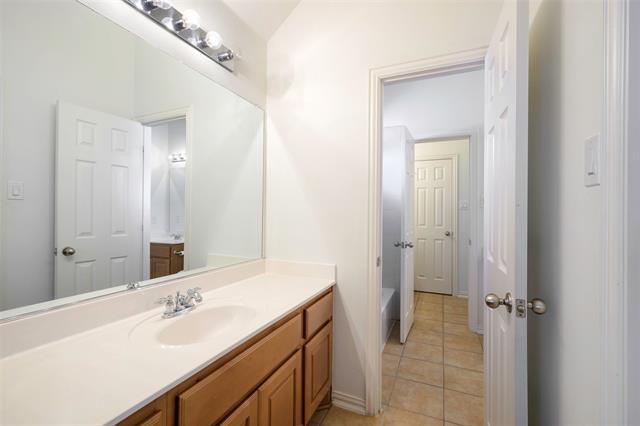 Building Photo - 2742 Hidden Knoll Tr