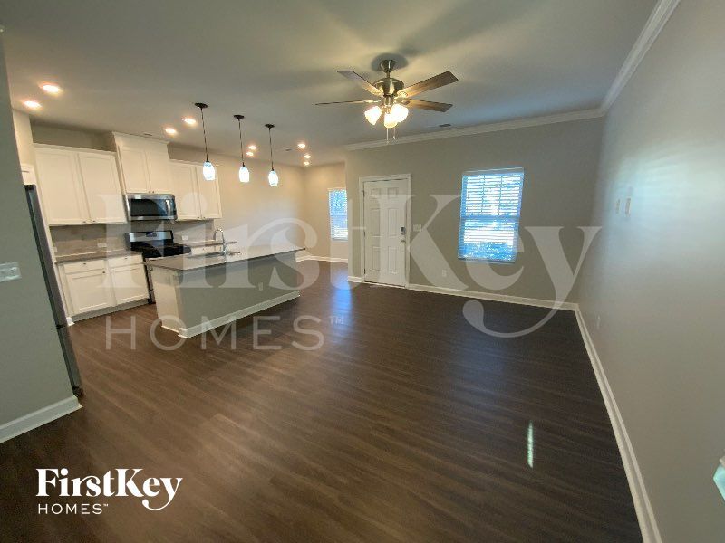 Building Photo - 11733 Mesquite Rd