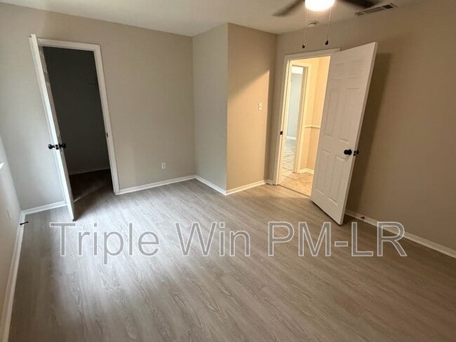 Building Photo - 10002 Stardust Trail