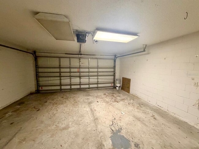 Building Photo - 251 Rhapsody Ln