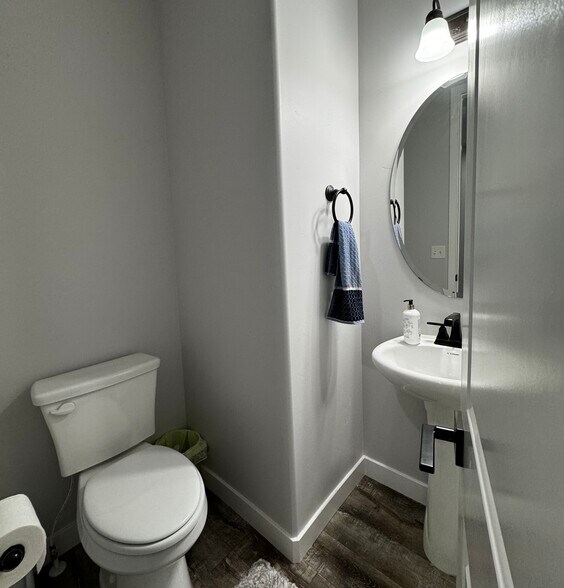 Building Photo - 15073 S Wild Horse Way