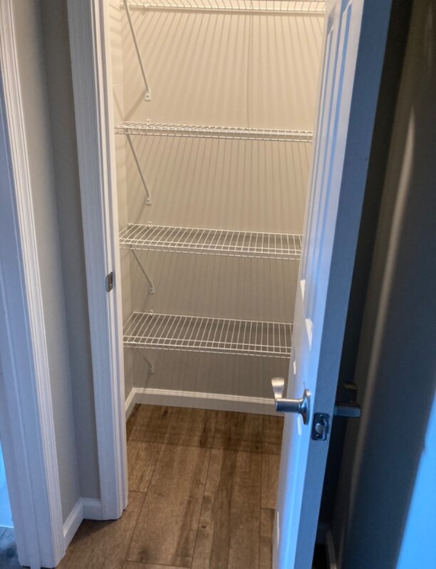 Building Photo - 1052 Stonybridge Dr